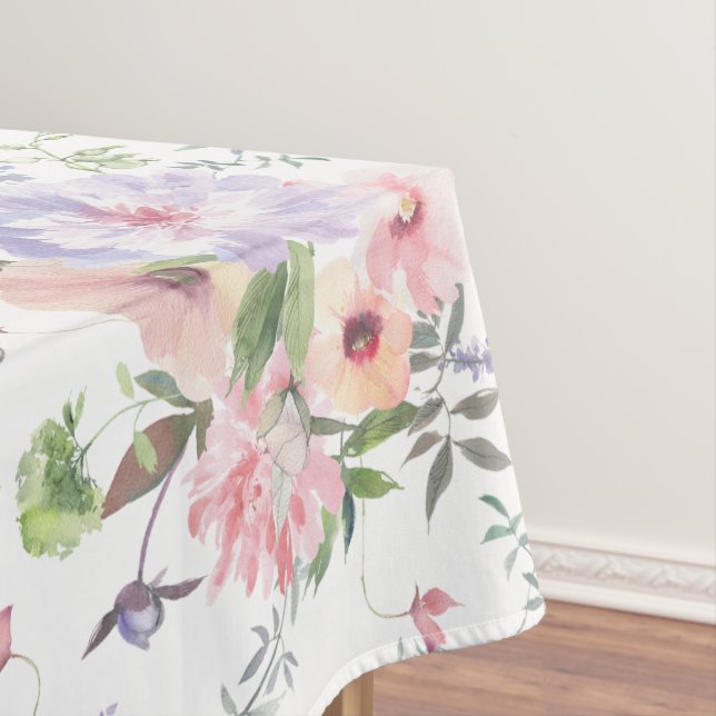 Pink Blue Floral Aquarelle Nappe (In Situ)