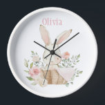 Pink Blush Bunny Rabbit Name Kinderzimmer lock Uhr<br><div class="desc">Niedliches und süß-rosa Wasserfarben-Kaninchen mit Blumenakzenten in einem Korbkorb. Geben Sie Ihren Namen ein. Schön. 100% Kundenzufriedenheit mit Zazzle jeden Tag.</div>