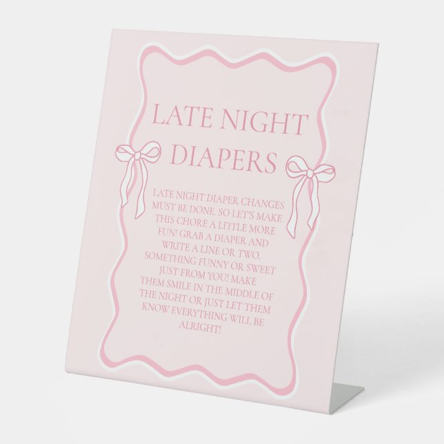 Pink Bow Baby Shower Game Spate Night Diapers Sockelschild (Vorderseite)