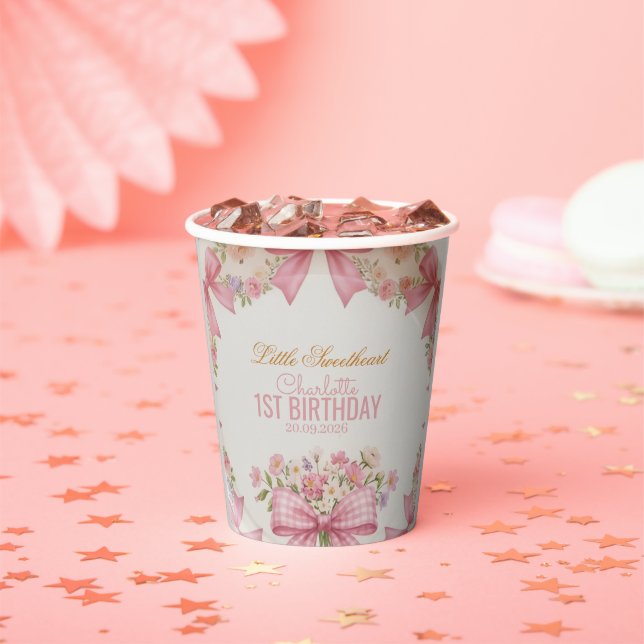 Pink Bow Coquette Floral 1st Birthday Personalized Pappbecher (Insitu)