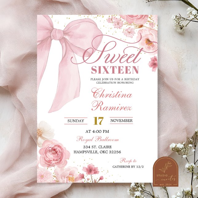 Pink Bow Coquette floral Sweet Sixteen Einladung (Von Creator hochgeladen)