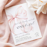 Pink Bow Einladung zum ersten Geburtstag<br><div class="desc">Pink Bow "Ist sie nicht lieblich ist sie nicht eingebildet" Einladung zum Geburtstag</div>