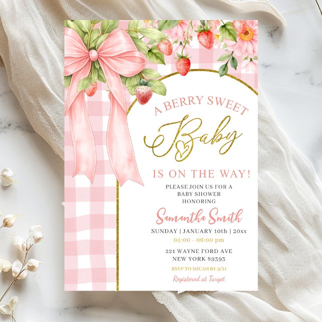 Pink Bow Gingham Strawberry Baby Shower Einladung (Von Creator hochgeladen)