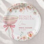 Pink Bow Petals & Prosecco Blush Brautparty Pappteller<br><div class="desc">Machen Sie Ihr Brautparty stilvoll und praktisch mit unseren rosa Bow Petals & Prosecco Blush Brautparty Paper Tellern. Diese Teller mit einem sanften, blauen Design, einem zarten rosa Bogen und floralen Akzenten verleihen Ihrem Fest Eleganz. Sie sind perfekt zum Servieren von Brunch, Desserts oder Snacks geeignet, sie sind robust, haltbar...</div>
