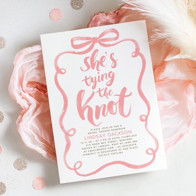 Pink Bow She's Tying The Knot Bridal Shower Einladung (Pink Bow She's Tying The Knot Whimsical Playful Fun Bridal Shower Invitation)