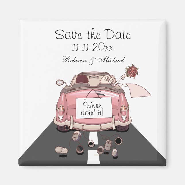 Pink Bride and Groom Getaway car "Save the Date" Magnet (Vorne)