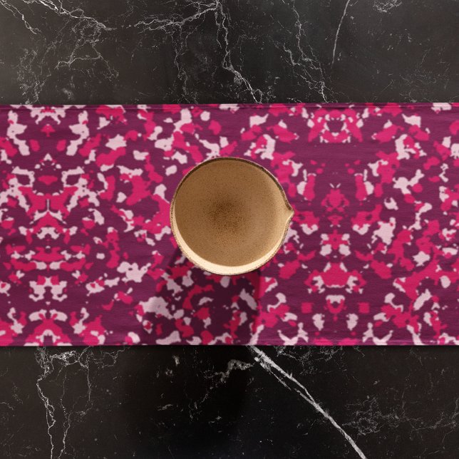 Pink Camouflage Großer Tischläufer (table runner)
