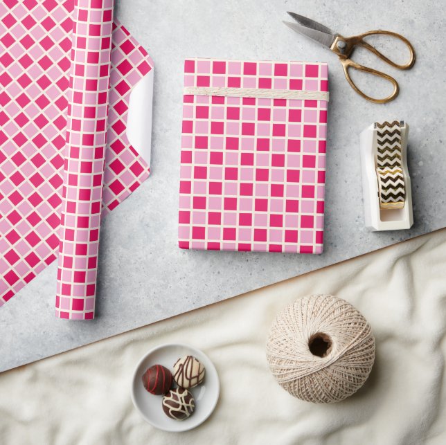 Pink Checked Wrapping Paper Geschenkpapier (Kunsthandwerk)