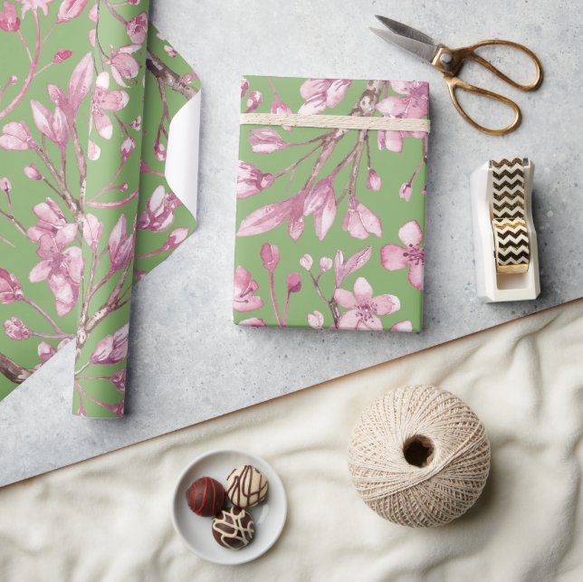 Pink Cherry Blossom Blumendruck Grün Geschenkpapier (Kunsthandwerk)