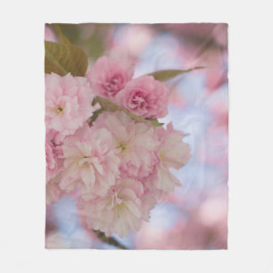 PINK CHERRY BLOSSOM IN NAH-OBEN-FOTOGRAFIE FLEECEDECKE