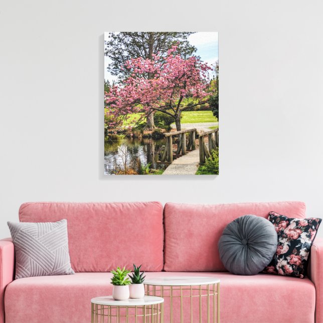 Pink Cherry Blossoms and Wooden Footbridge Leinwanddruck (Insitu (Wohnzimmer))