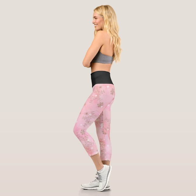 Pink Christmas Snowflakes Boho Pattern Capri Leggings (Links)