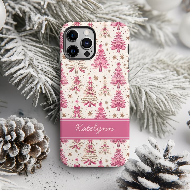 Pink Christmas Tree Phone Case | Personalized iPhone 16 Pro Hülle (Von Creator hochgeladen)