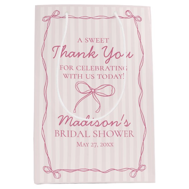 Pink Coquette Bow Pastell Brautparty Gefallen Mittlere Geschenktüte (Vorderseite)