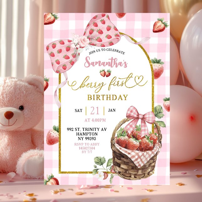 Pink Coquette Strawberry Gingham First Birthday Einladung (Von Creator hochgeladen)