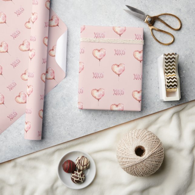 Pink Cream Heart Balloon XOXO Geschenkpapier (Kunsthandwerk)