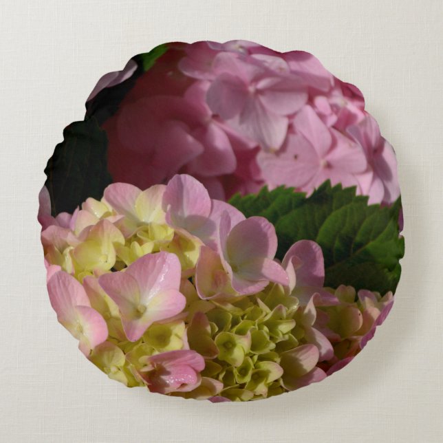 Pink Cream Hydrangeas gelb rosa grüne Blüte Rundes Kissen (Vorderseite)