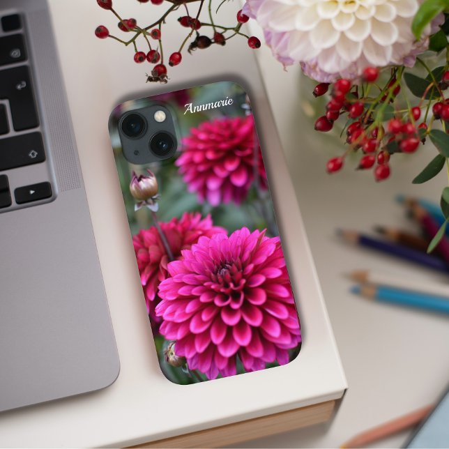 Pink Dahlia Floral Fotografie Case-Mate iPhone Hülle (Pink Dahlia Phone Case on Desk)