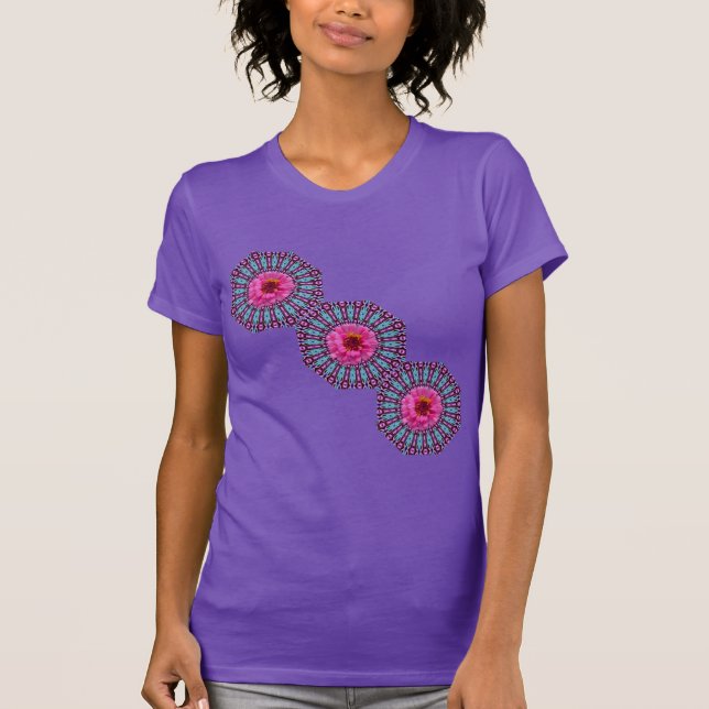 Pink Daises in Crystal Light T - Shirt (Vorderseite)