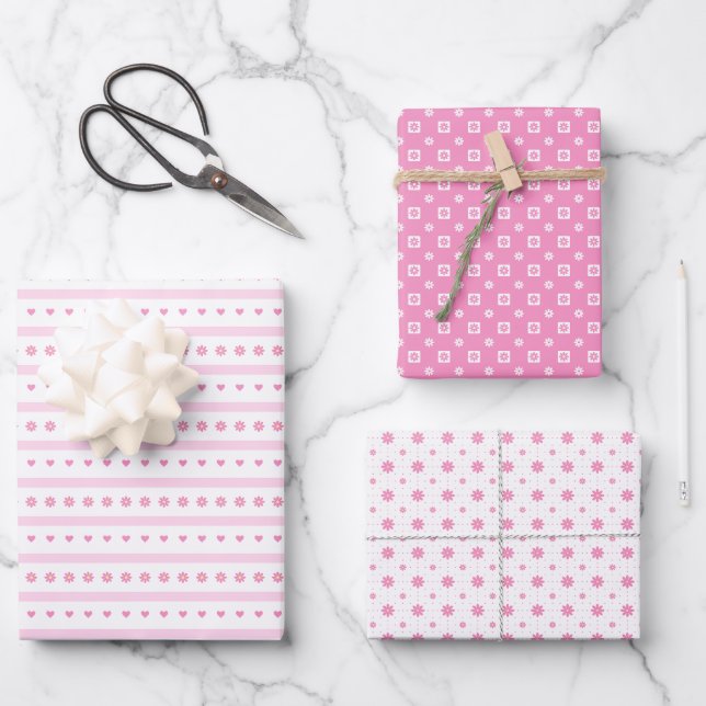 Pink Daisis, Dots and Hearts Wrapping Paper Geschenkpapier Set (Vorderseite)