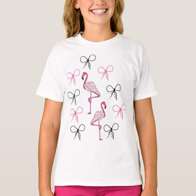 Pink Flamingo in Lively and Cute at the sam T-Shirt (Vorderseite)