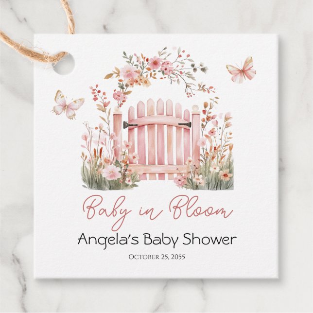 Pink Floral Baby in Bloom Butterfly Babydusche Geschenkanhänger (Vorderseite)