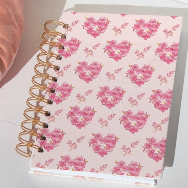 Pink Floral Hearts Pattern Planner (Créateur téléchargé)