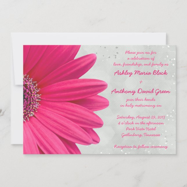 Pink Gerbera Daisy Gray Wedding Einladung (Vorderseite)