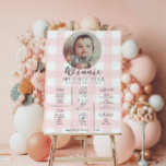 Pink Gingham First Birthday Milestone Timeline Poster<br><div class="desc">Feiern Sie die ersten 12 Monate Ihres Kleinen mit diesem ersten Geburtstagskarte. Passen Sie das Schild mit den jährlichen Meilensteinen Ihres Babys an. Um Text zum Design hinzuzufügen,  wählen Sie einfach die Schaltfläche "Anpassen" oben für erweiterte Anpassungsfunktionen.</div>