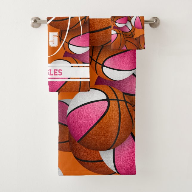 pink girls sports basketball player name  (En situation)