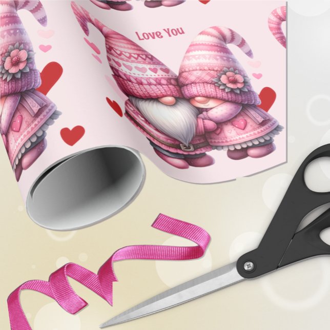 Pink Gnome Valentine Couple Geschenkpapier (Von Creator hochgeladen)