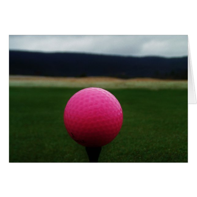 Pink Golf Ball auf dem Golfplatz (Vorderseite (Horizontal))