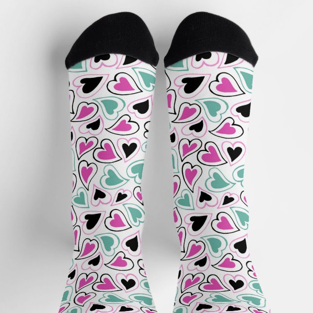 Pink Green Black Modern Hearts Valentine Pattern Socken (Oben)