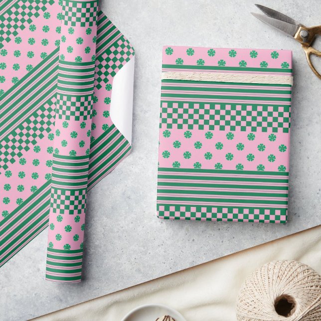 Pink Green Boho Karo Blumenmuster Geschenkpapier (Von Creator hochgeladen)