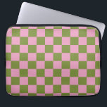 Pink Green Checkered Gingham Pattern Laptopschutzhülle<br><div class="desc">Pink Green Checkered Gingham Pattern</div>