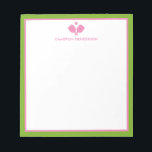 Pink Green Personalisiert Name Fun Pickleball Notizblock<br><div class="desc">Ein tolles Notizblock für Pickleball Liebhaber! Designfeatures überquerten Pickleball Paddles und Ihren benutzerdefinierten Text. Fügen Sie einen Namen,  ein Monogramm,  einen Clubnamen usw. hinzu. Ändern Sie einfach auch die Farben. Macht einen wirklich durchdachten Geburtstag oder ein Urlaubsgeschenk für Ihren Turnierpartner,  Coach oder jeden,  der vom phantastischen Pickleball besessen ist.</div>