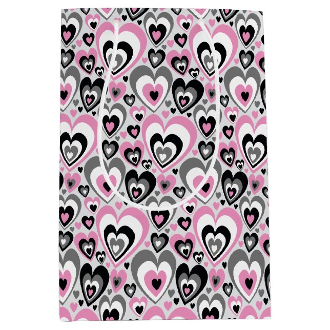 Pink Grey Black Hearts Pattern. Gift Bag Mittlere Geschenktüte (Vorderseite)