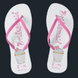 Pink Heart Cupcake Bridesmaid Hochzeit Flip Flops<br><div class="desc">Flip Flops zeigen eine originelle Marker-Abbildung eines Kuchens mit Zuckerguss,  Sprinklen und einem rosa Herz,  mit BRIDESMAID in einem lustigen rosa Schriftart.</div>