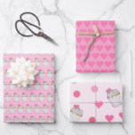 Pink Heart Cupcake Cake Zuckerguss Polka Dots Geschenkpapier Set<br><div class="desc">Die Wrapping Paper Sheets enthalten eine originale Marker-Abbildung eines Kuchens mit Sprinklen und einem rosa Herz, hervorgehoben durch Polka-Punkte. In diesem Shop sind auch viele weitere Verpackungspapierdesigns erhältlich. Sehen Sie nicht, wonach Sie suchen? Brauchen Sie Hilfe bei der Anpassung? Kontaktieren Sie Rebecca, um etwas für Sie entworfen zu haben.</div>