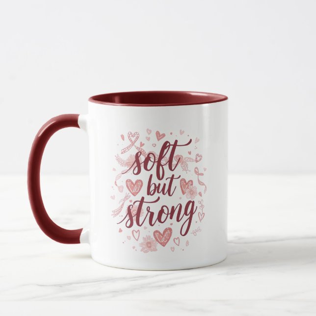 Pink Hearts Empowering "Soft But Strong" Graphic Tasse (Links)