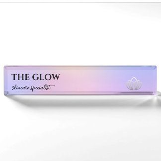 Pink Holographic Iridescent Esthetician Namensplakette