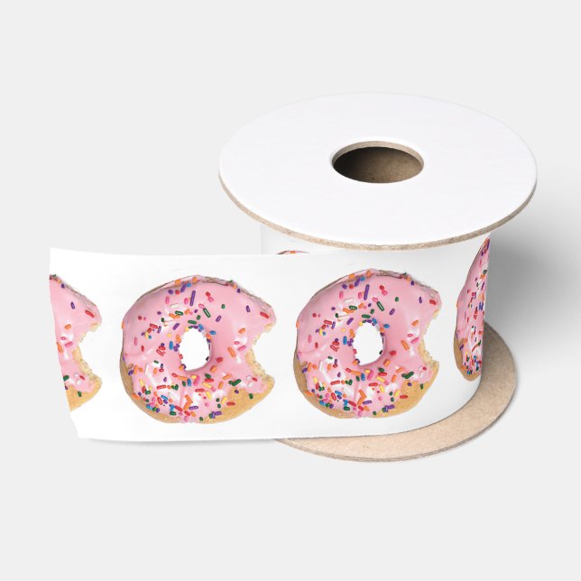 Pink Icing Donut auf Weiß Satinband (Spule)
