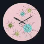 Pink Iconic Atomic Sternexplosionen Acrylwand Uhr<br><div class="desc">Dieses rosa, ionische Atomic Sternexplosion Rund-Acrylic Wall Clock-Muster zeichnet sich durch eine symbolträchtige atomare Sternexplosion aus. Das ist richtig! Die alte Schule, First Lady Pink farbener Hintergrund mit goldenen Fesseln ist der perfekte Hintergrund für die lebendigen türkisfarbenen, beruhigenden Sellerie und kitschigen Birnen grünen Kreise. Die Farbflecken sind sporadisch in verschiedenen...</div>