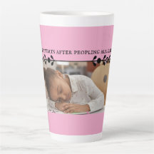 Pink Introvert Meme Latte Tasse