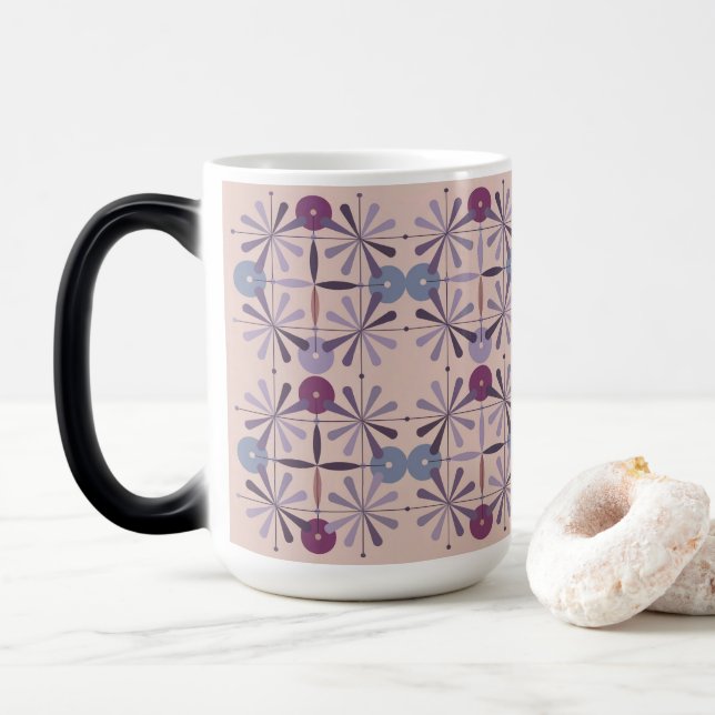 Pink Lavender MidCentury Modern Morphing Mug Verwandlungstasse (Mit Donut)