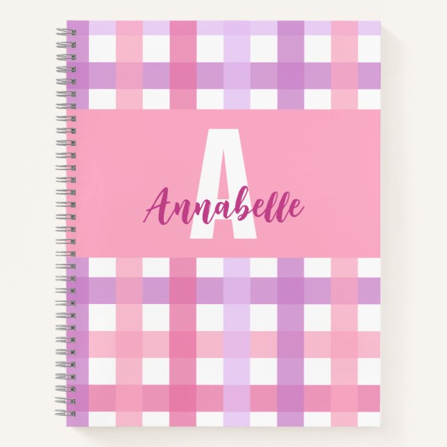 Pink Lila Pastell Monogram Gingham Pattern Notizbuch (Vorderseite)