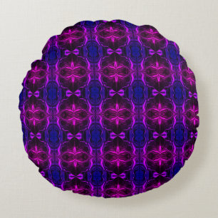 "Pink lilac strikes flokes" auf blauem Hintergrund Rundes Kissen