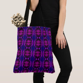 "Pink lilac strikes flokes" auf blauem Hintergrund Tasche