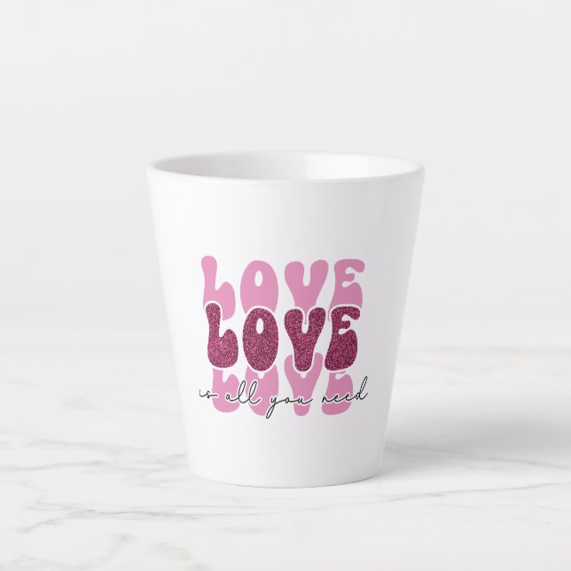 Pink "Love" Stacked Bubble Font Milchtasse (Vorderseite)
