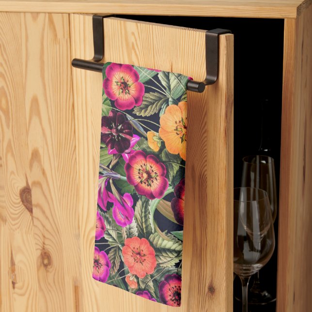 Pink Meadow Floral Geschirrtuch (Drittel gefaltet)